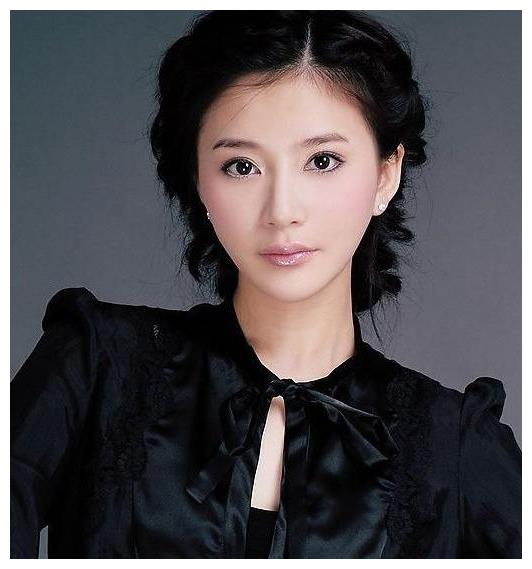 王志文妻子陈坚红生活照曝光,原来王志文每天面对这样的女人