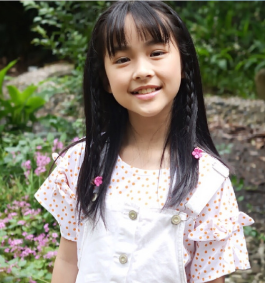 内地小童星樊雨洁,甜美可爱,长大后又是个美人坯子