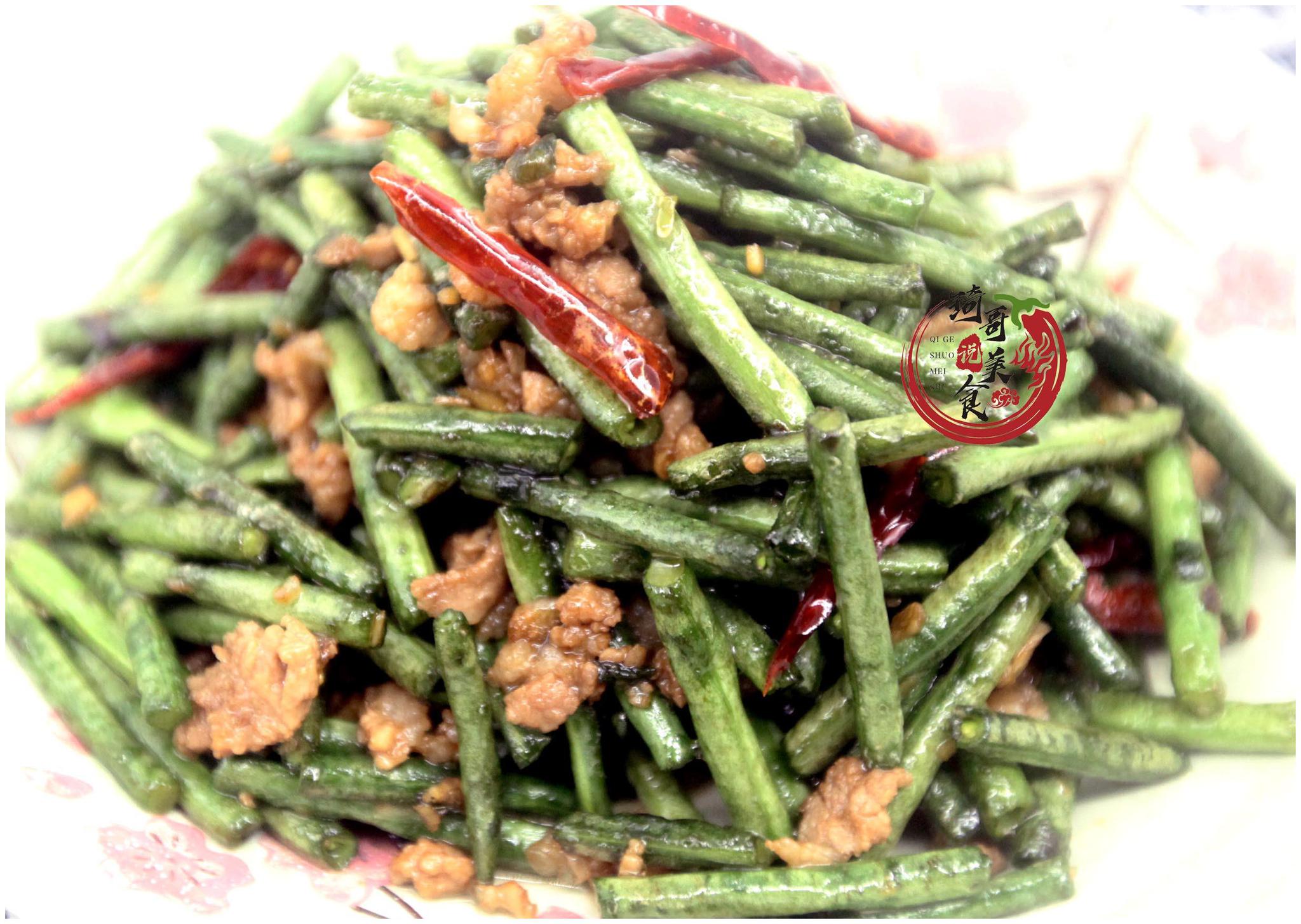 肉炒豇豆,豇豆千万别焯水,一滴水不放更脆嫩鲜香,美味又下饭