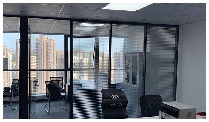 龙吟师傅在设计办公室门窗时应该注意哪些风水