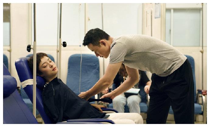 房似锦和徐姑姑谁的经济条件更好,你看好他们走到一起吗