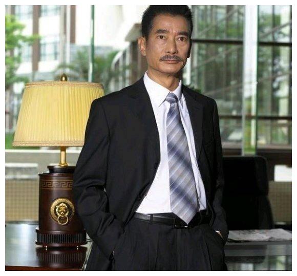 香港黄金时代的配角多少人记得高雄这个演员很有名的配角