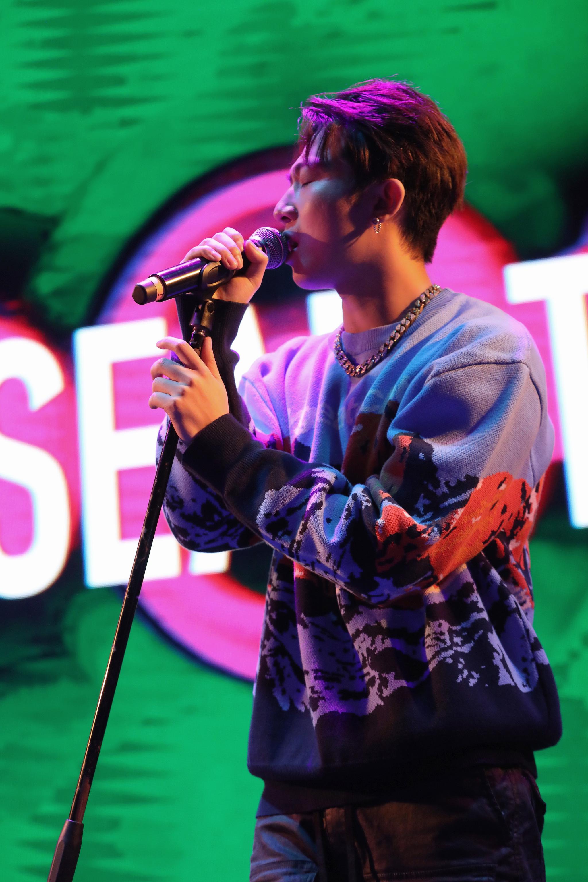 seant肖恩恩新专辑即将上线 开启扎染艺术般《undefined》|undefined