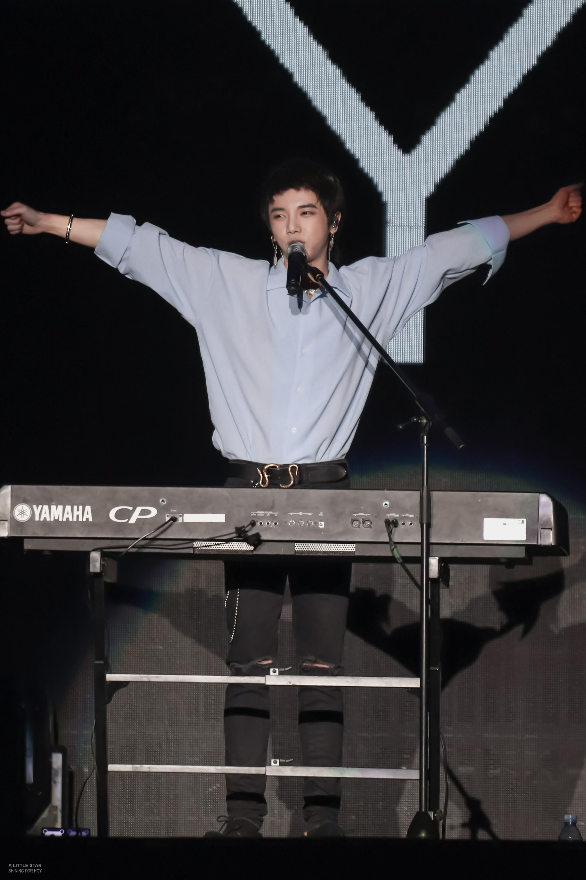 歌王华晨宇音乐节现场图片放送好期待华晨宇的演唱会和音乐节