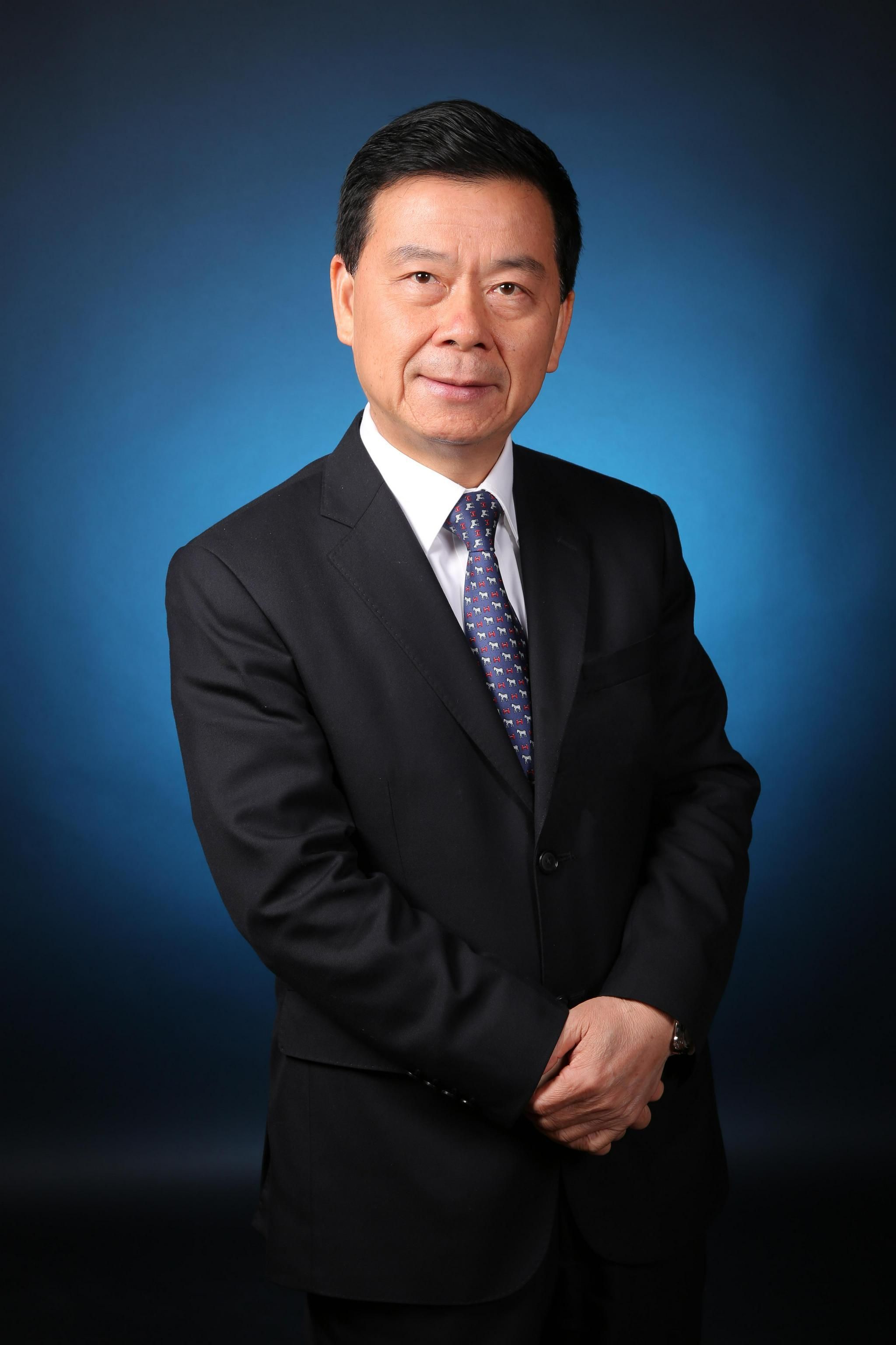 【新闻人物】他道破了电动车行业那"皇帝的新衣"