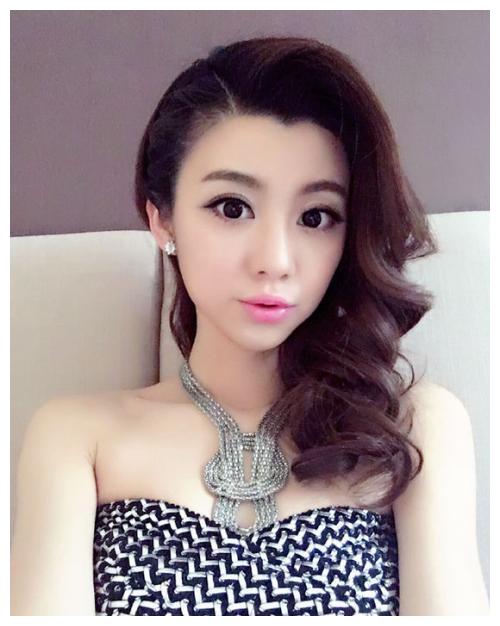 王牌费费只是王牌女郎吗真是身份暴露难怪出镜率超高