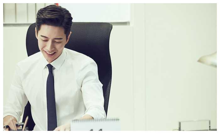 她是韩剧史上最令人羡慕的女主角,一次性和7位男神谈恋爱__财经头条