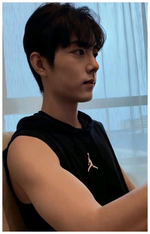 恭喜肖战,荣获2020亚洲最性感男明星称号,优秀再获认可