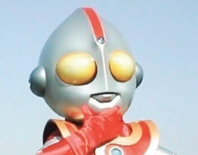 皮克特奥特曼是最矮的一个奥特曼,但是他的身高也有一米八七,在人类之