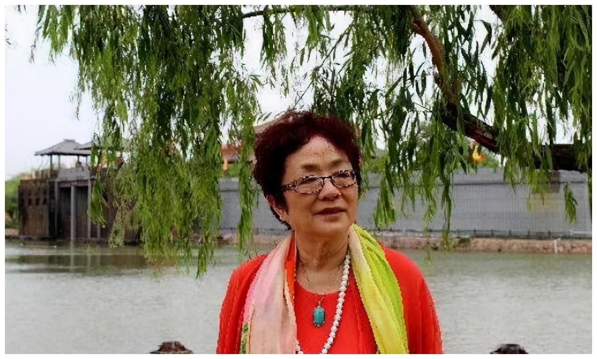 她是歌唱家国家一级演员,67岁痛失爱女,后73岁大跳广场舞|谢莉斯|歌唱