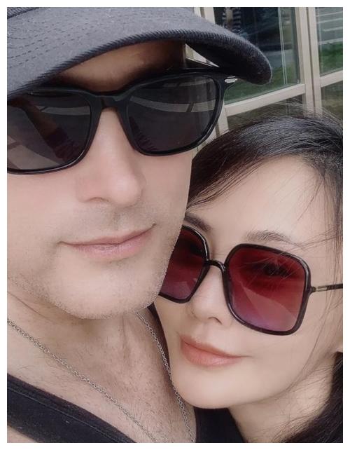 马雅舒老公粉丝12万多常在个人账号晒家人合影一儿两女太幸福