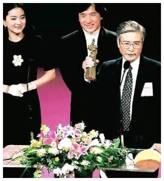 “中国好父亲”郎雄:61岁靠李安三部电影成名,最辉煌时遗憾离世__财经头条