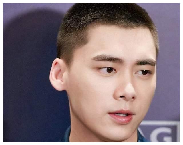 男明星剃寸头如换脸肖战杨洋成硬汉王源秒变型男