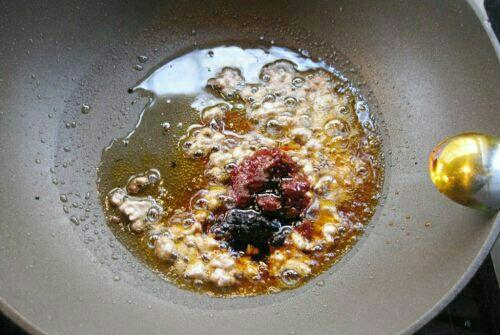 《中华小当家》里的麻婆豆腐,最重要的一步原来这么简单休闲区蓝鸢梦想 - Www.slyday.coM 《中华小当家》里的麻婆豆腐,最重要的一步原来这么简单休闲区蓝鸢梦想 - Www.slyday.coM