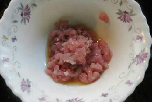 《中华小当家》里的麻婆豆腐,最重要的一步原来这么简单休闲区蓝鸢梦想 - Www.slyday.coM 《中华小当家》里的麻婆豆腐,最重要的一步原来这么简单休闲区蓝鸢梦想 - Www.slyday.coM