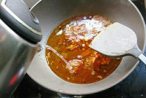 《中华小当家》里的麻婆豆腐,最重要的一步原来这么简单休闲区蓝鸢梦想 - Www.slyday.coM 《中华小当家》里的麻婆豆腐,最重要的一步原来这么简单休闲区蓝鸢梦想 - Www.slyday.coM