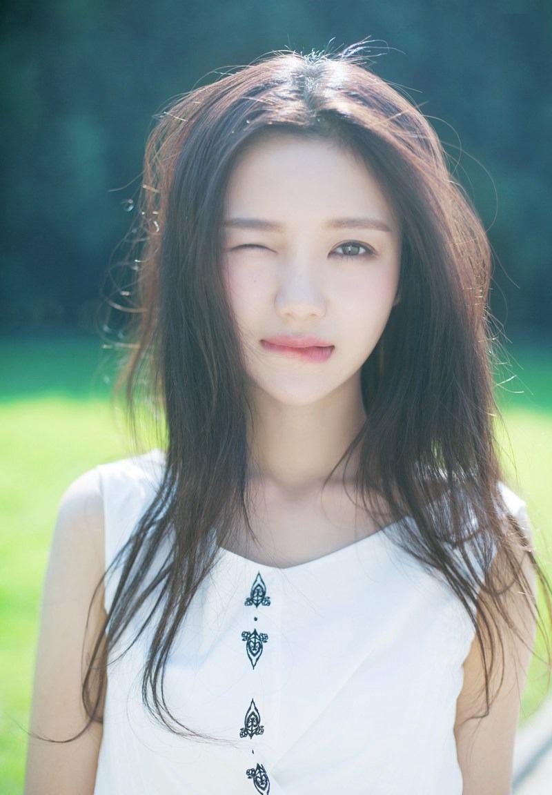 陈娅安:清纯优雅,可爱迷人!__财经头条