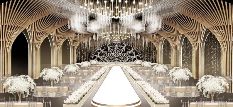 和金色线条,铜金色和香槟色的色调结合,充盈复古感,大体量的水晶吊顶