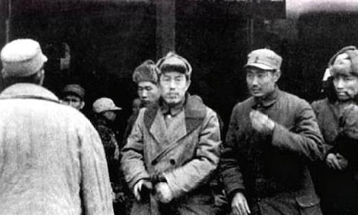 此人冒红军骁将之名考入黄埔,后成国军悍将,死后被两岸共同追悼休闲区蓝鸢梦想 - Www.slyday.coM 此人冒红军骁将之名考入黄埔,后成国军悍将,死后被两岸共同追悼休闲区蓝鸢梦想 - Www.slyday.coM