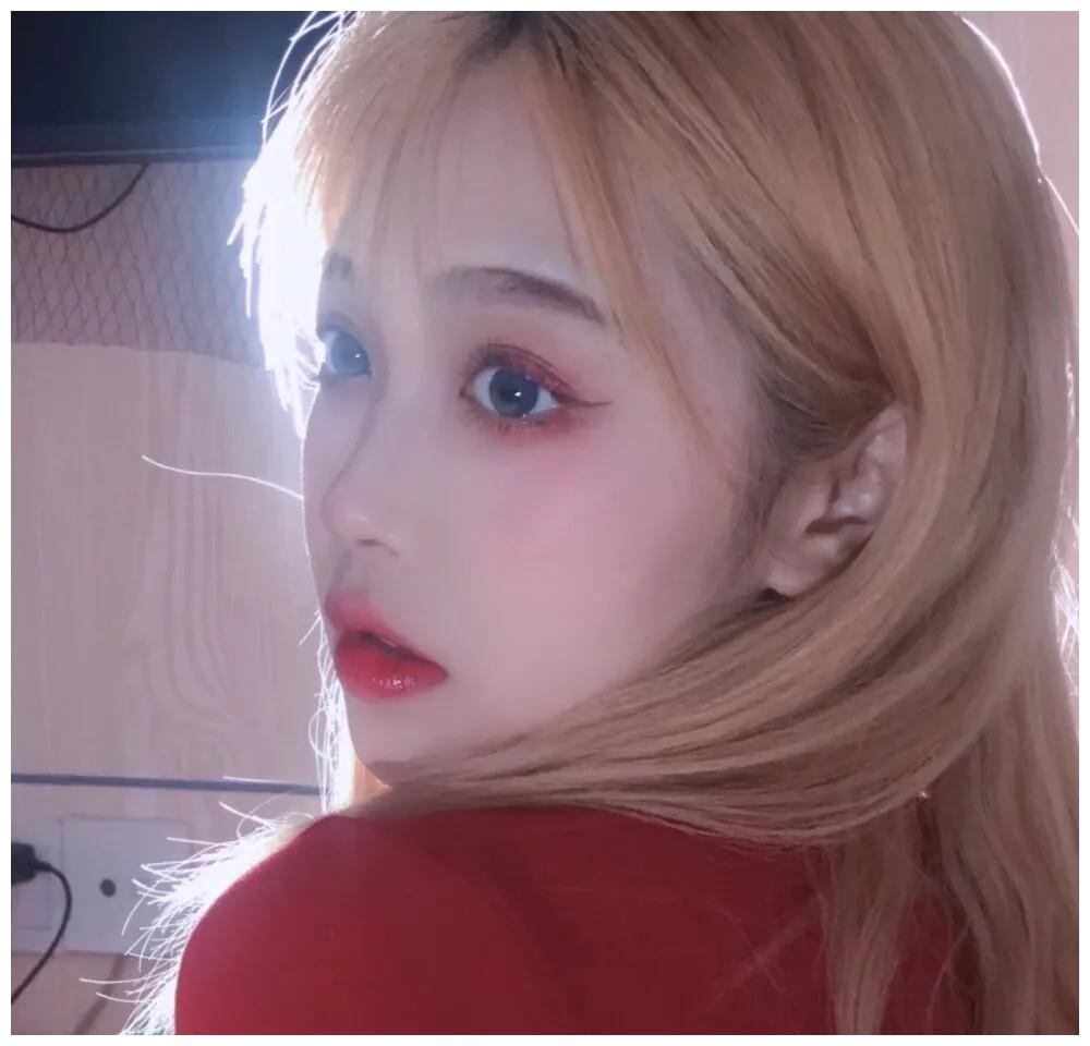 特别哇塞的女生头像·第三组|哇塞|头像|结局_新浪新闻