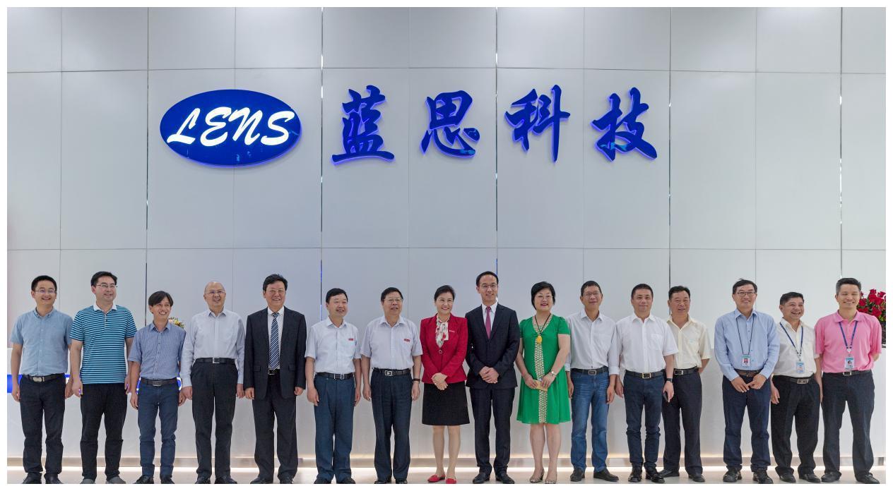 蓝思科技最累的岗位 7f3b-ca4948a2f16f698e2599d0a7b2b13bb3.jpg