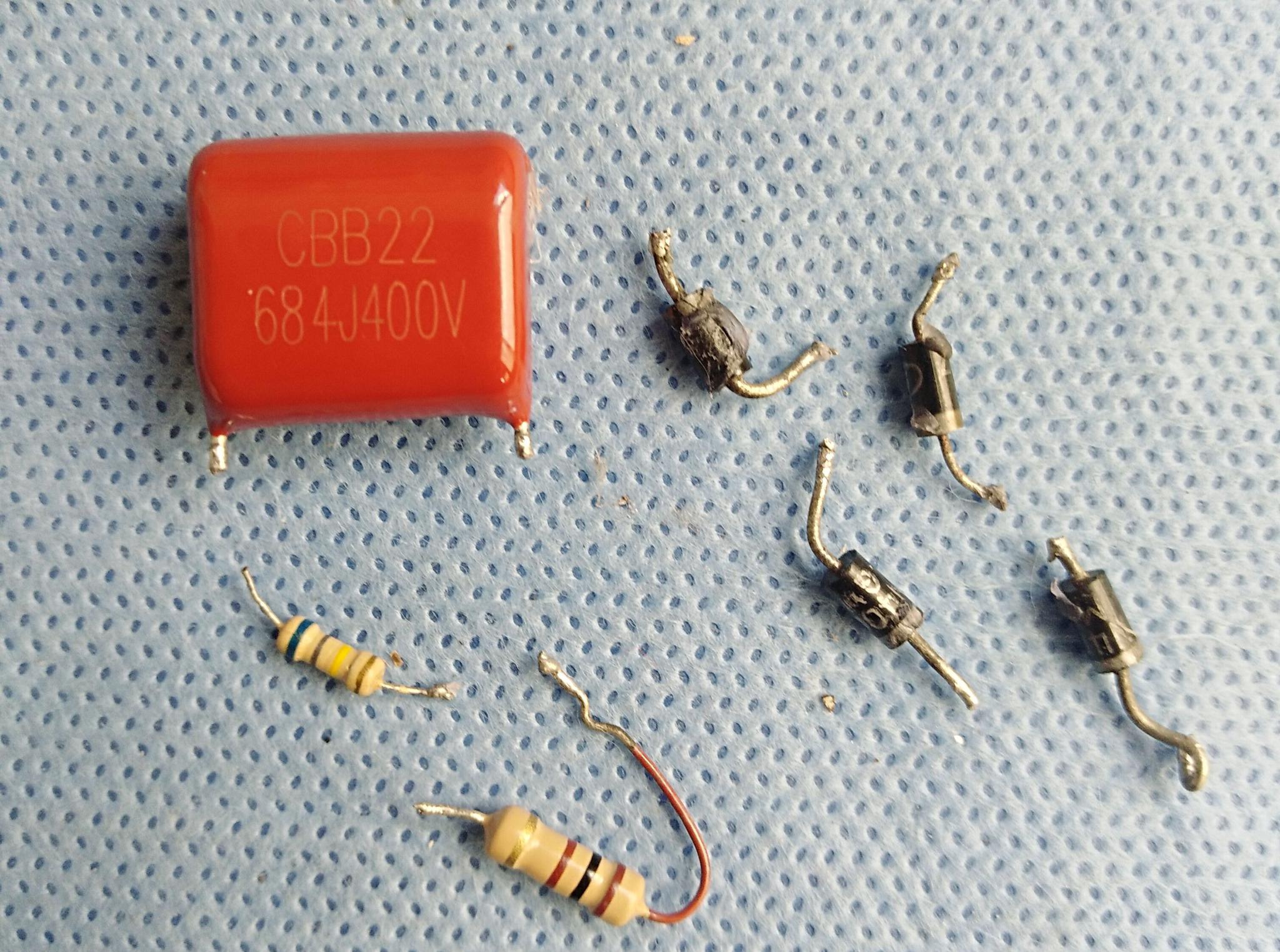 用光敏电阻制作一个实用光控小夜灯