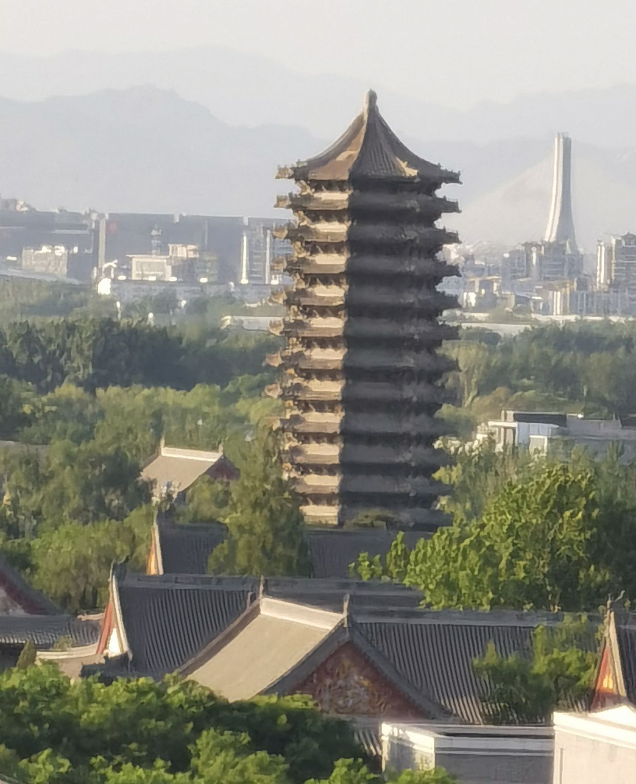 北京大学未名湖畔博雅塔_高清图集_新浪网