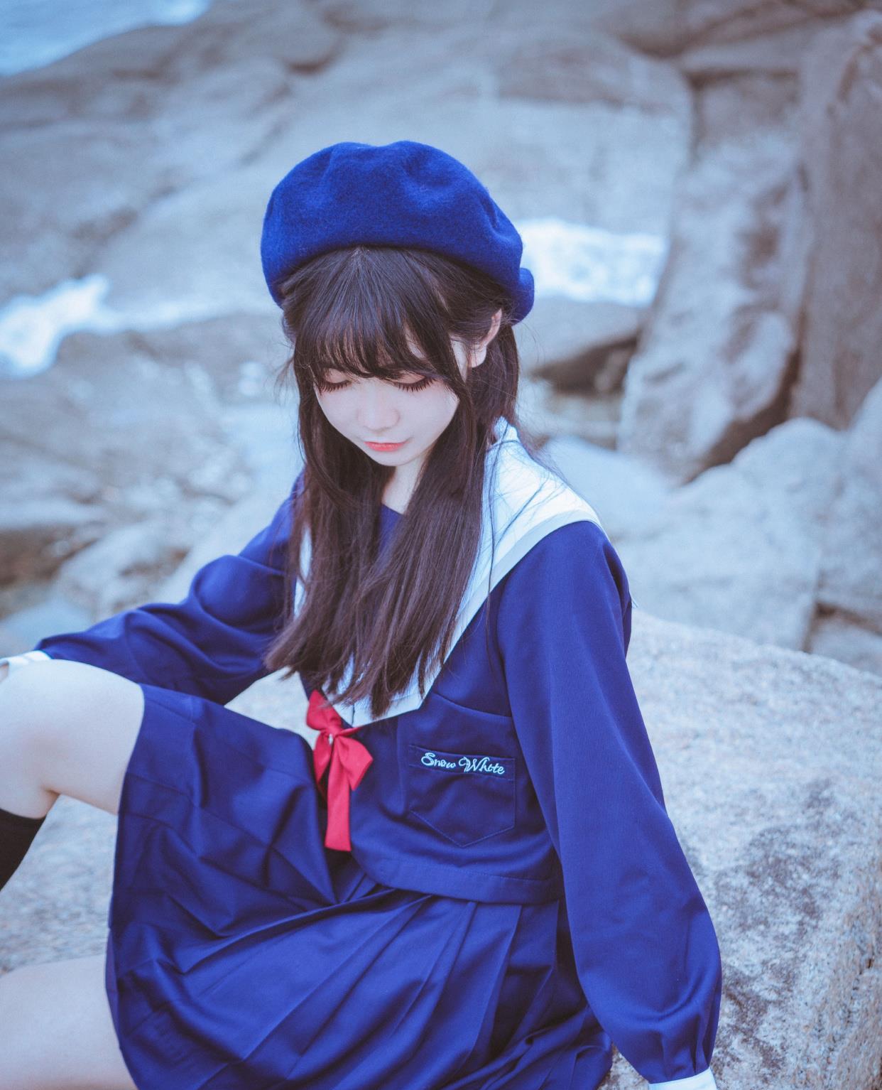 海边的jk少女从海边吹来的风也想扬起你蓝色的百褶裙