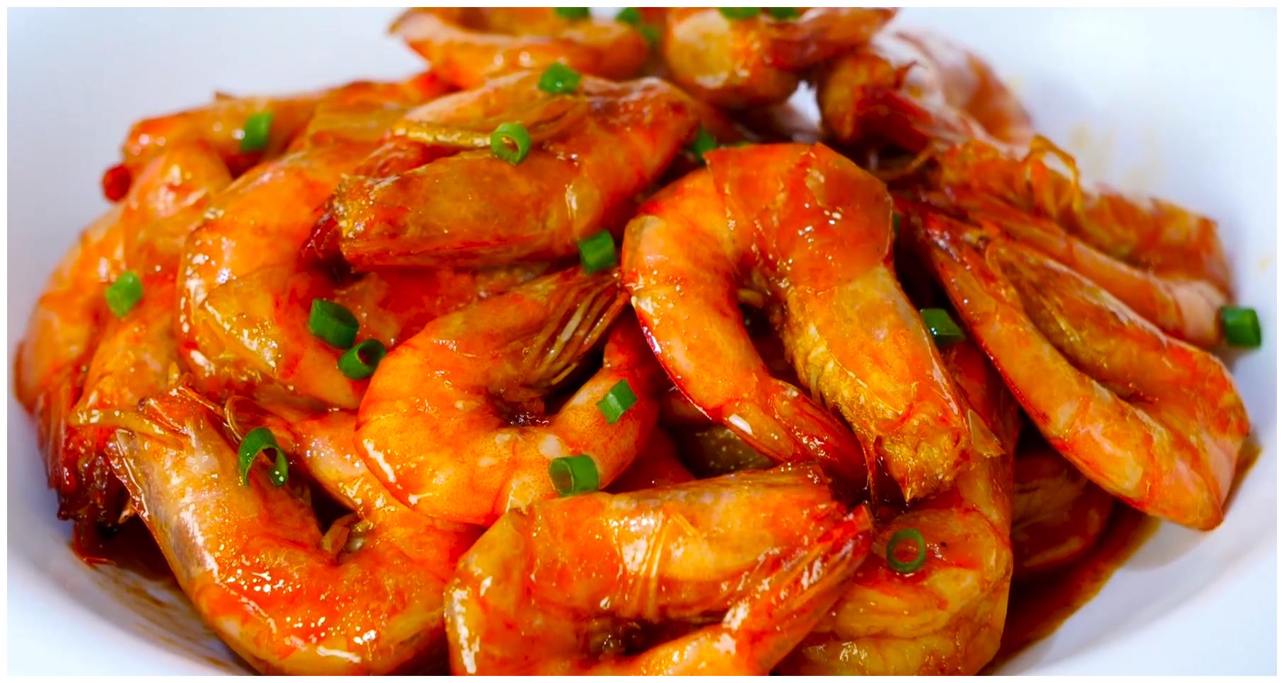 大厨教你做正宗油焖大虾,教程简单详细,色泽金黄,鲜香美味解馋