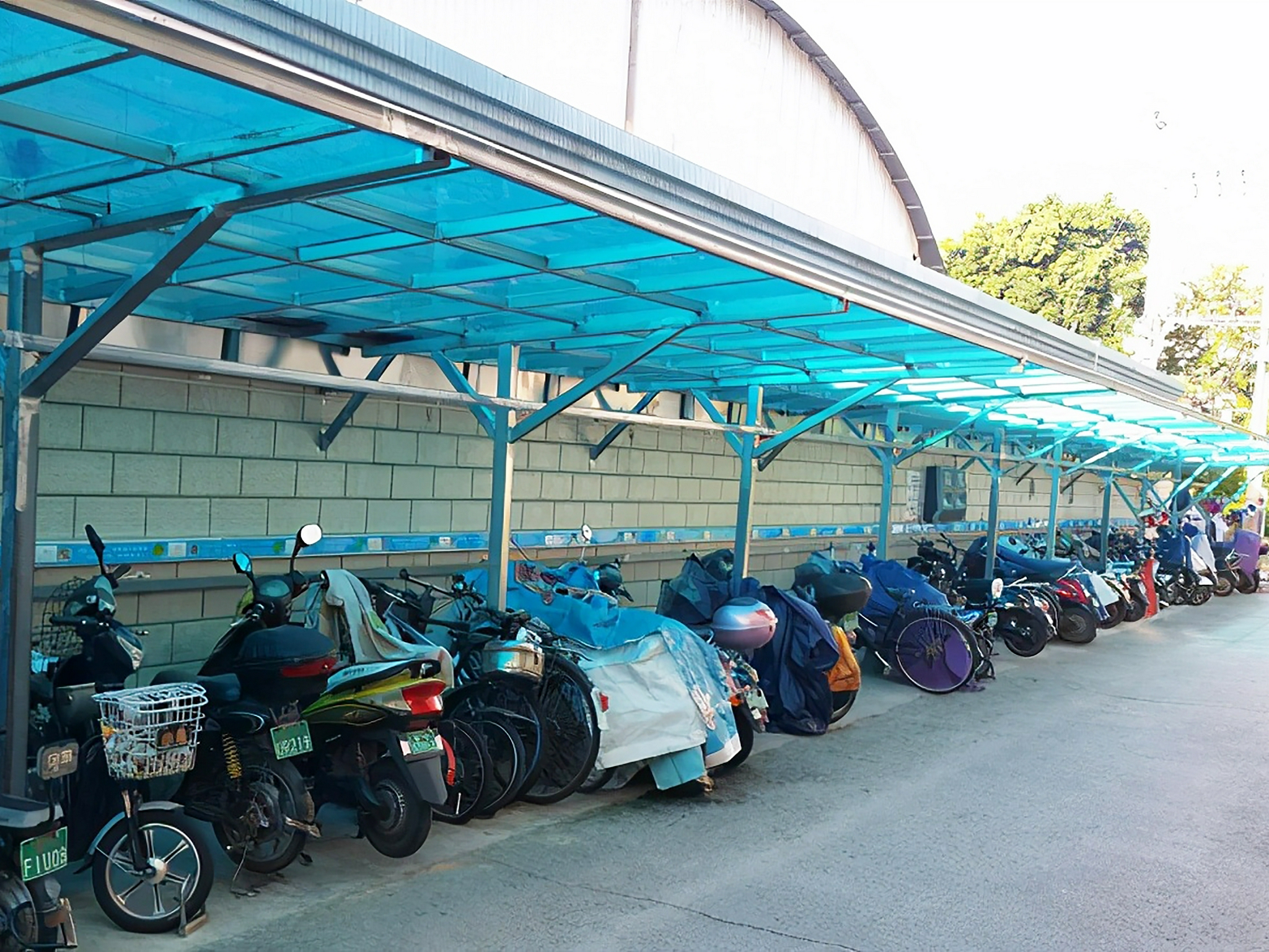 终于搞明白!电动车"每天充电"和"用完才充",哪个会更伤电池