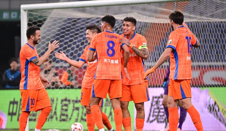 山东泰山引援消息：瓦科已续约，将签新外援中卫、中场