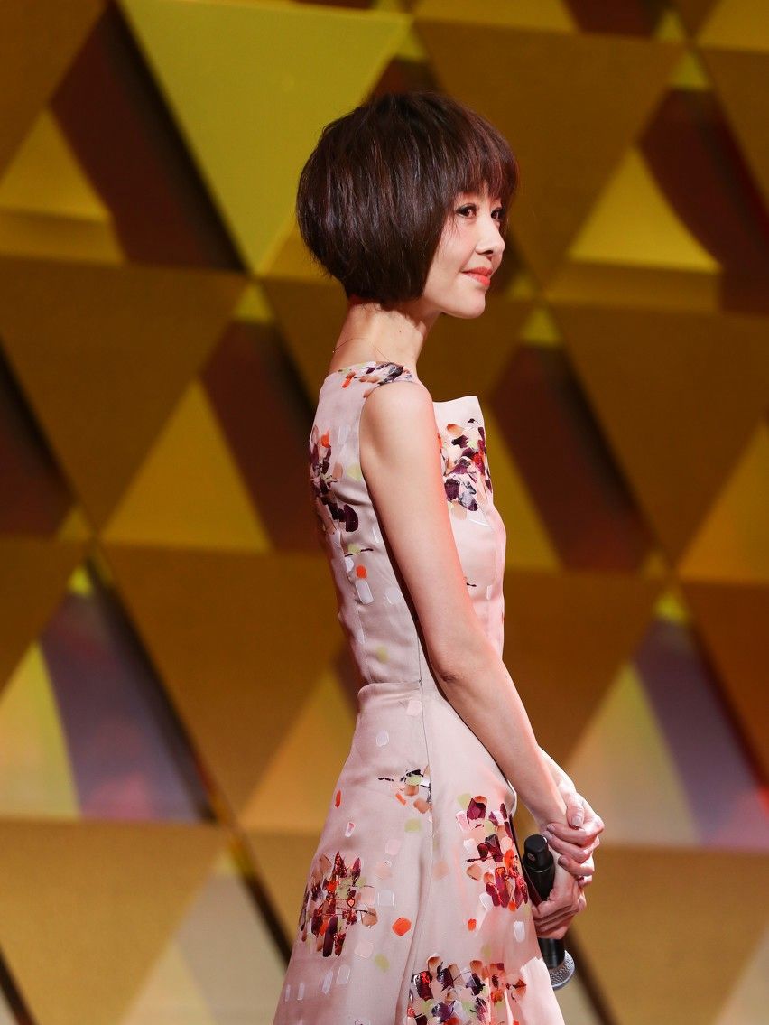 图一是越来越时髦的主持人——陈鲁豫!_高清图集_新浪网