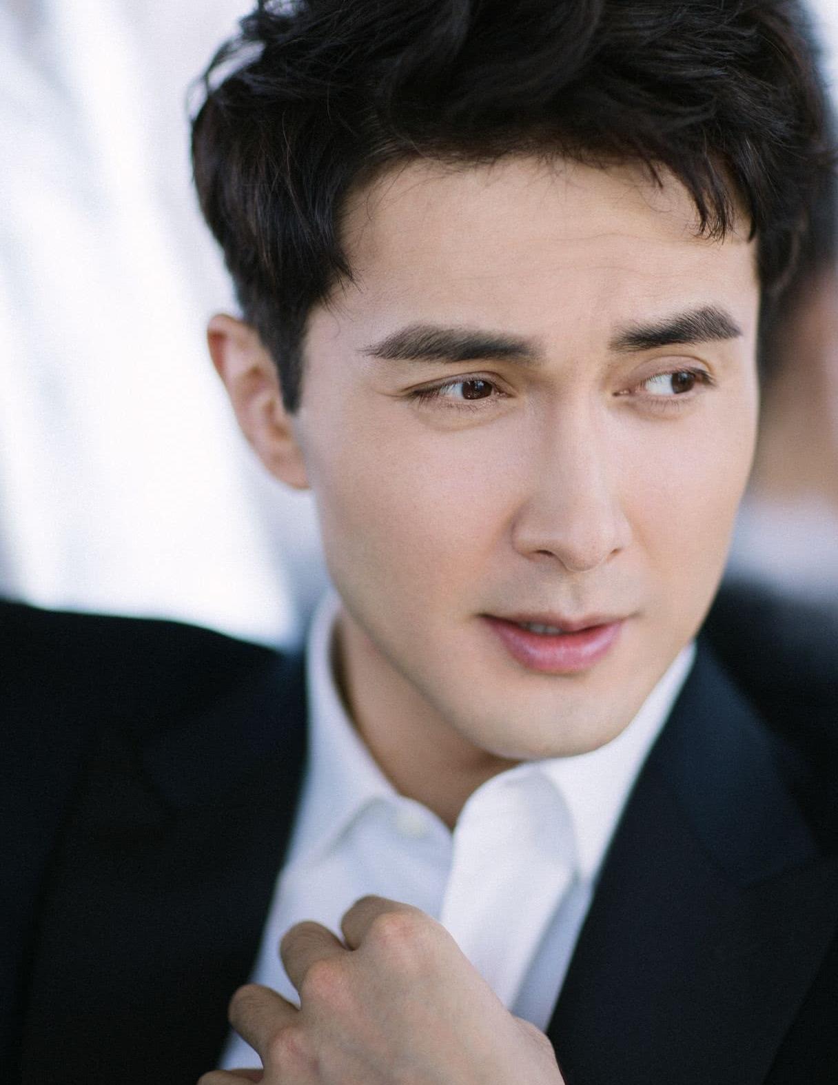 正能量演员高伟光穿搭来喽男票学会了很爷们