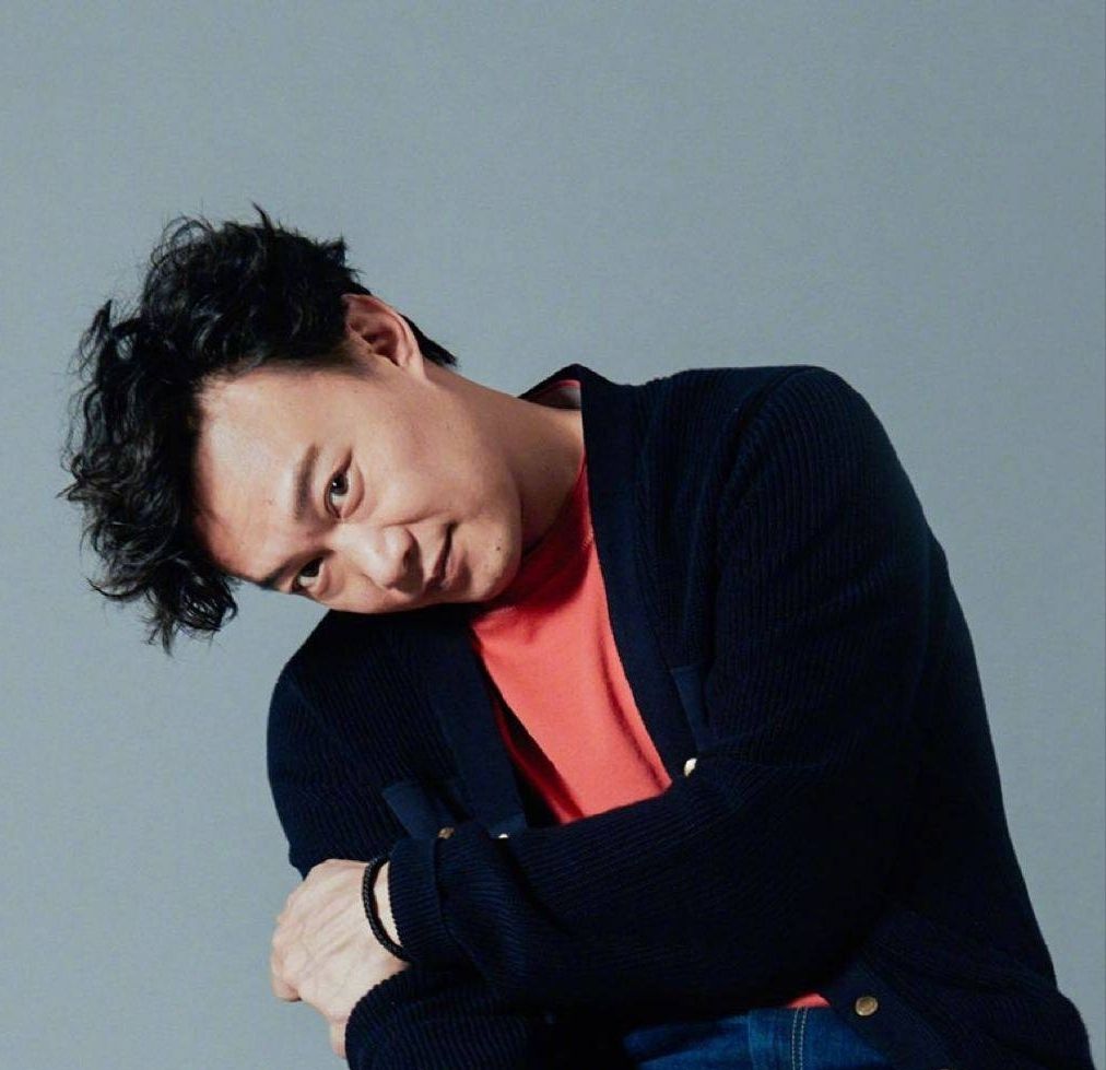 陈奕迅,爱唱歌爱搞怪_高清图集_新浪网