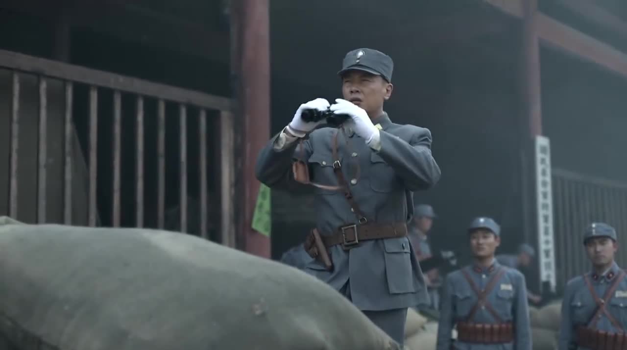 战长沙:顾清明交代下属,要加强警戒,发现可疑目标就随时开枪