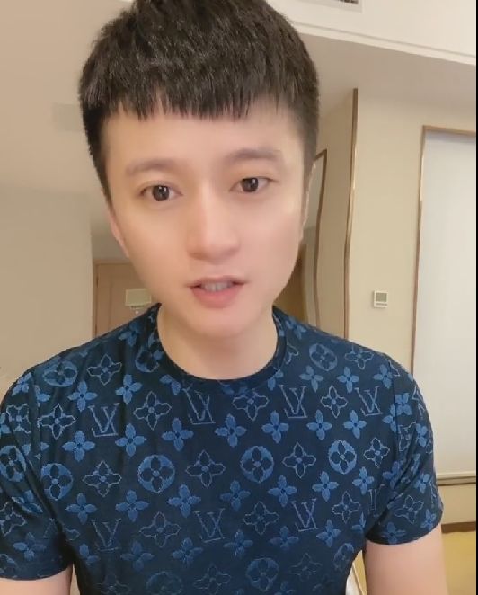 二晨直播带货翻车,被粉丝举报卖劣质产品,自爆外出工作晕倒住院休闲区蓝鸢梦想 - Www.slyday.coM 二晨直播带货翻车,被粉丝举报卖劣质产品,自爆外出工作晕倒住院休闲区蓝鸢梦想 - Www.slyday.coM