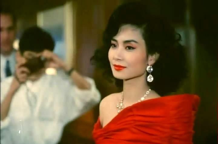 老照片:红极一时的香港女歌星邝美云