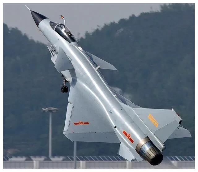 歼16涂装最好看?别急,空军战机将全部采用低可视涂装!