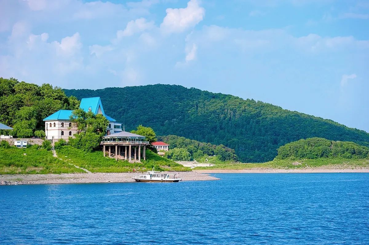 松花湖旅游景点攻略(松花湖旅游景点攻略一日游)