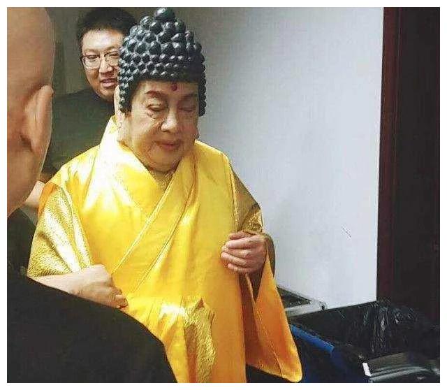 扮演如来佛祖的演员去了泰国想买一尊佛像结果发现是自己