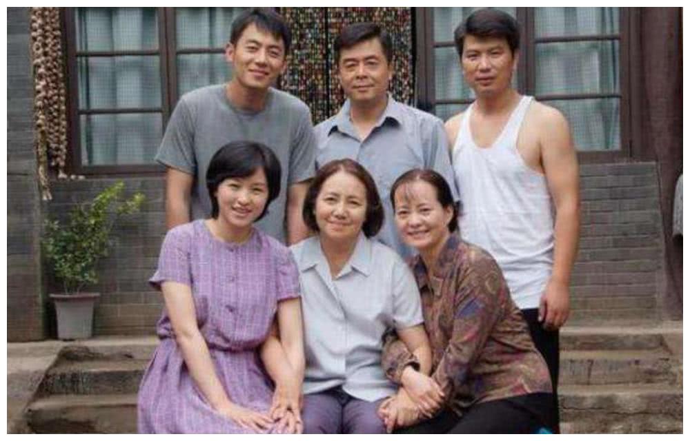 如今他红遍全国,姐姐却一直不温不火|李野萍|李幼斌|娱乐圈_新浪新闻