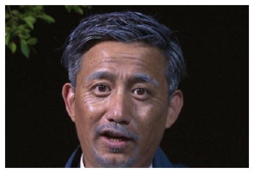 男星化了老年妆后,邓超还算养眼,看到包贝尔:难怪饺子看完哭!