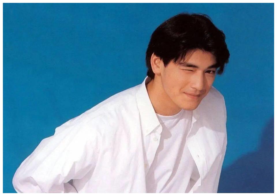 颜值吊打小鲜肉的90年代男星,旧照集绝了!