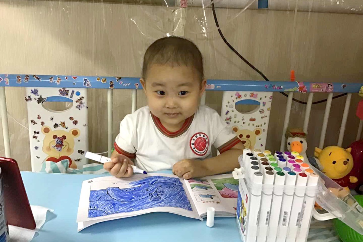 4岁女孩患白血病,一个月后姥姥查出乳腺癌,妈妈崩溃:该救谁?休闲区蓝鸢梦想 - Www.slyday.coM 4岁女孩患白血病,一个月后姥姥查出乳腺癌,妈妈崩溃:该救谁?休闲区蓝鸢梦想 - Www.slyday.coM