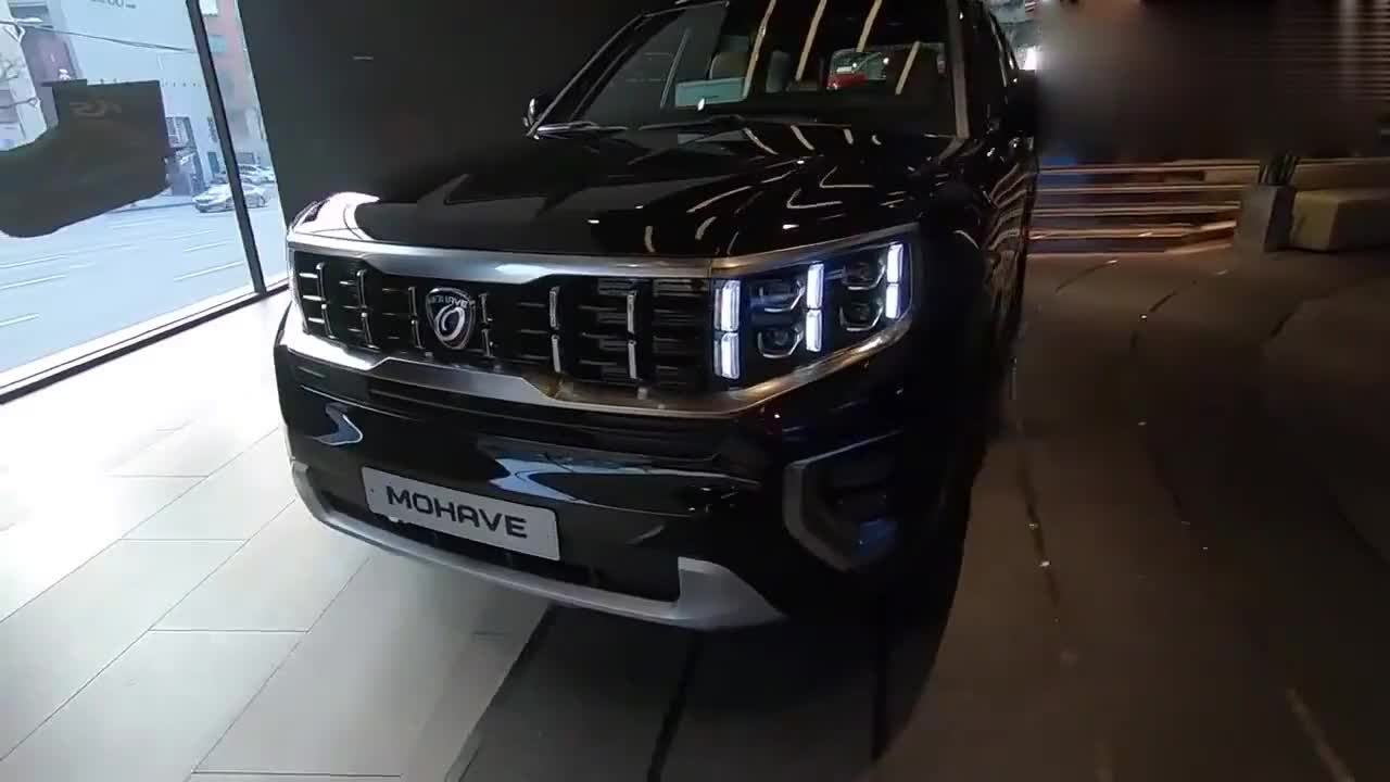 2020款起亚霸锐到店,外观与内饰全方位实拍