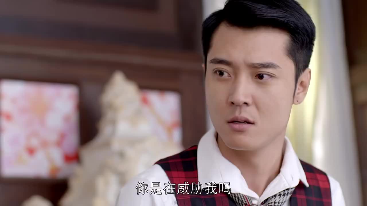 乱世丽人行:鬼子不喜欢疏影,还拿疏影威胁谢天赐,天赐只能答应