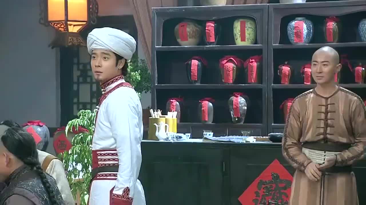 还珠格格明珠格格帮香妃传信给麦将军,看完舍不得也要烧掉