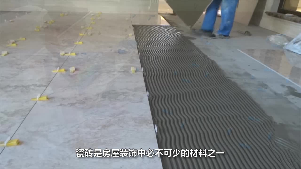农民大叔发明"贴瓷砖"神器,一小时能贴30平方米,已经申请专利