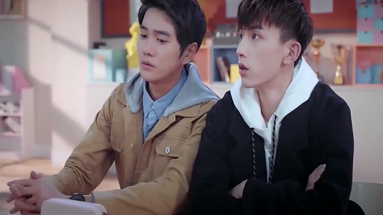 陈青青太坏了,把校草司徒枫给吓坏了