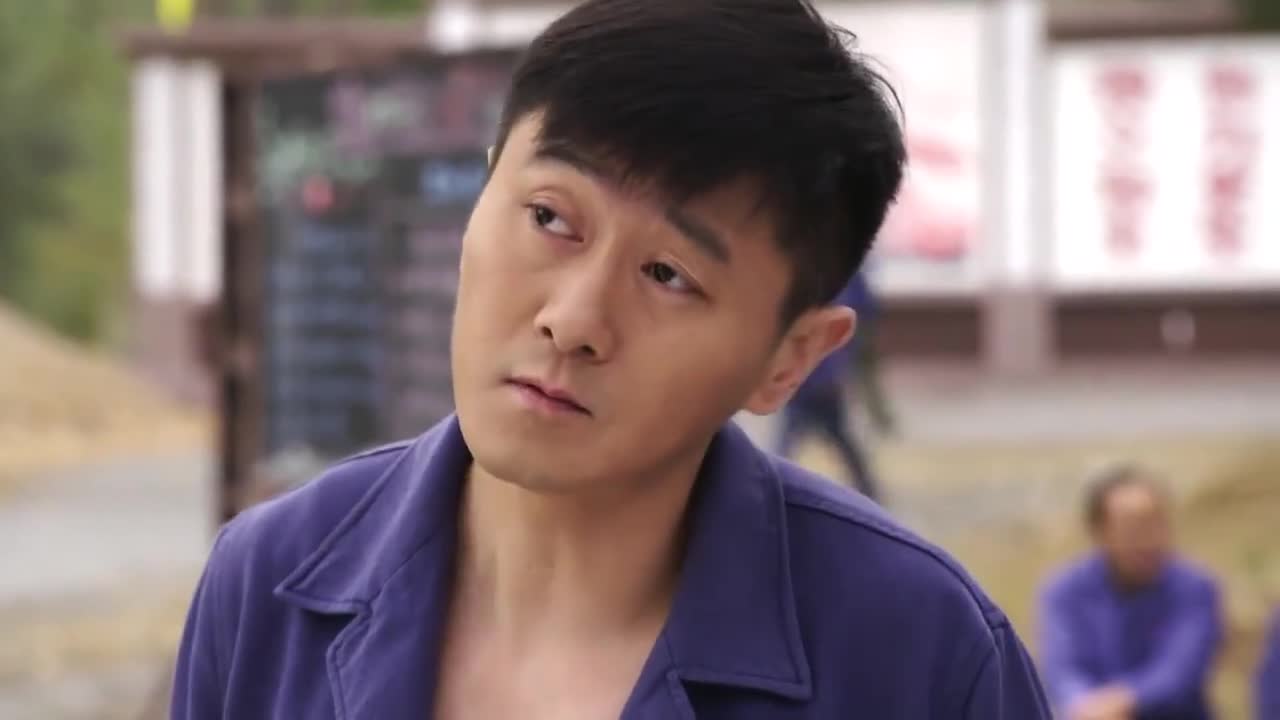 王天柱这是对林秋雯有意思啊,刘冬花听到广播后气的牙痒痒